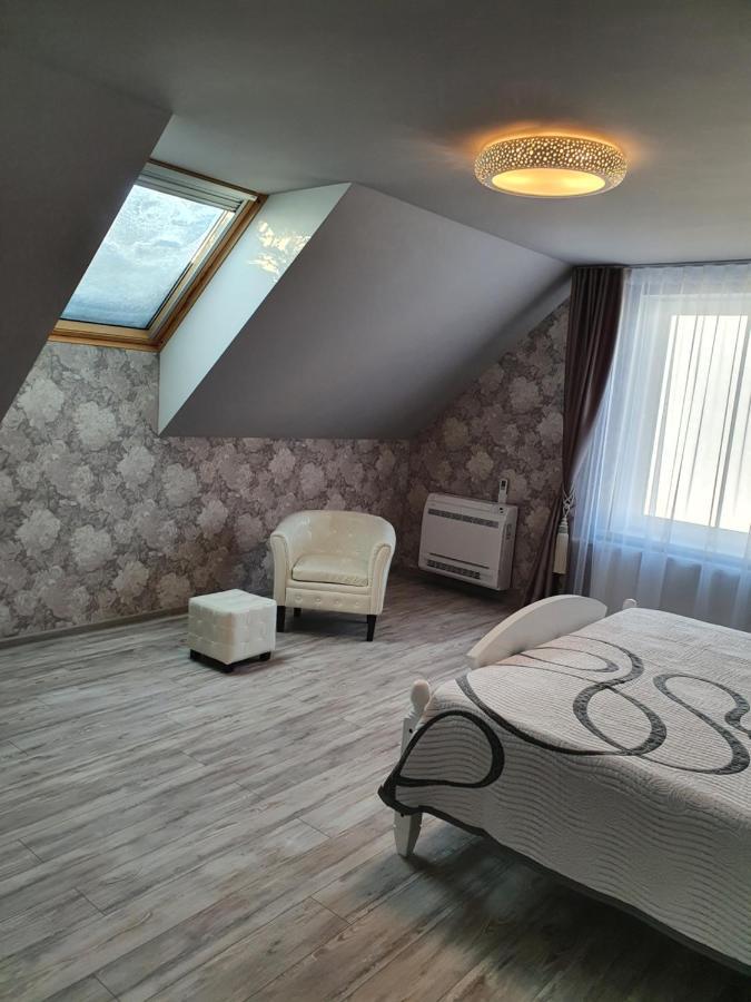 Anas Namas Apartment Zagare Bagian luar foto
